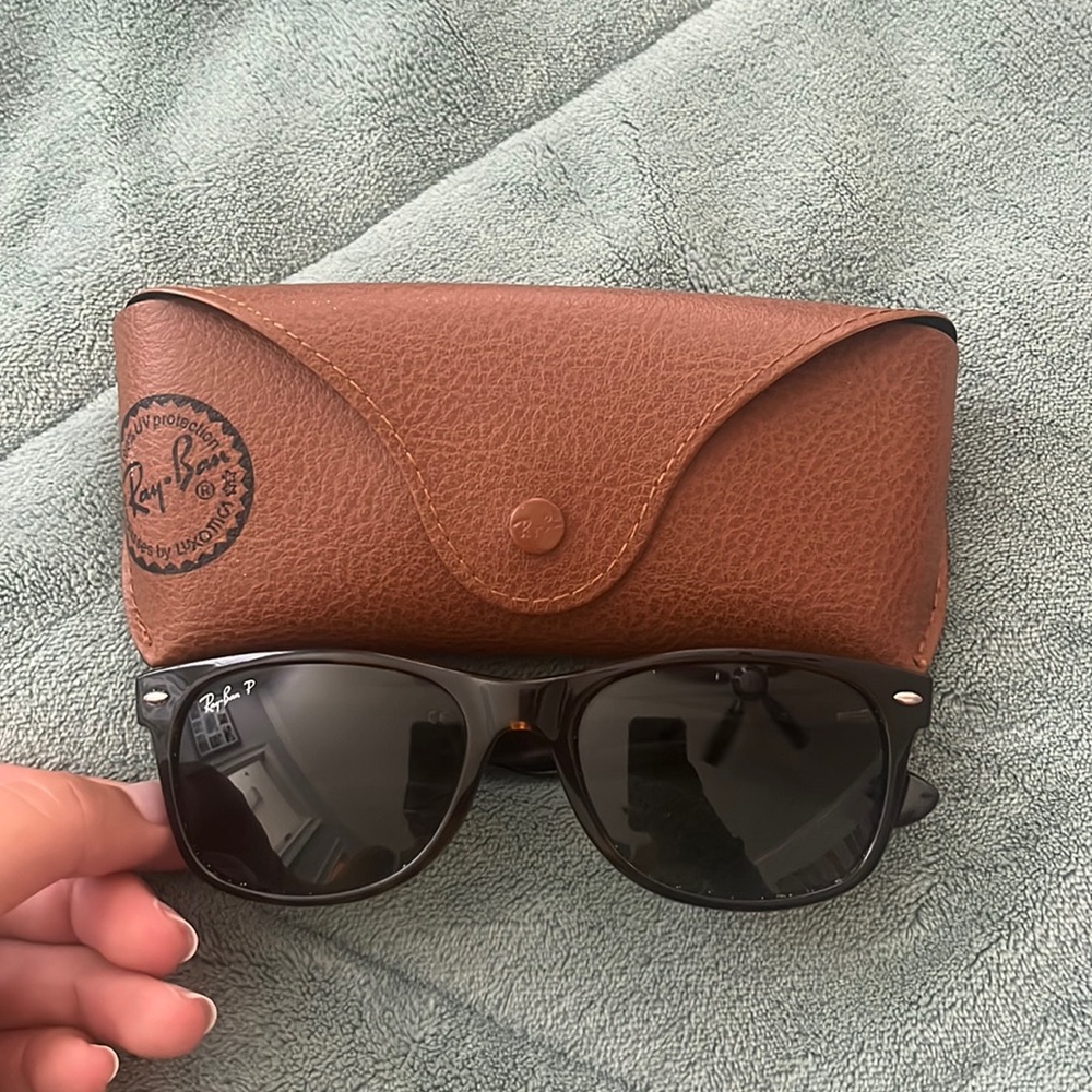 Raybans: New Wayfarer